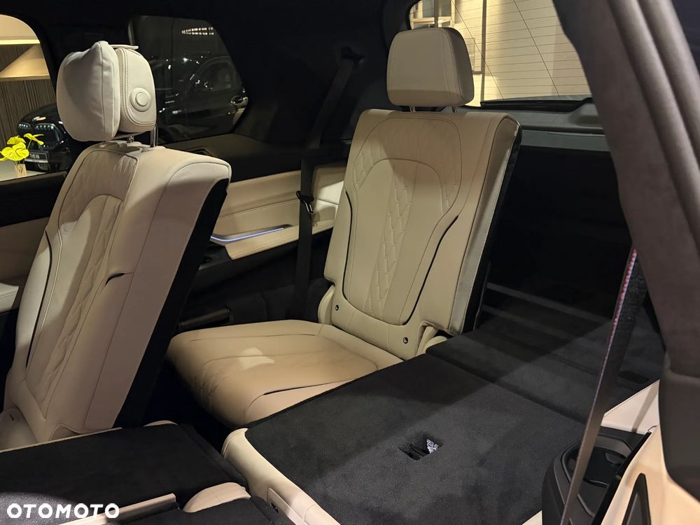 BMW X7 xDrive40d mHEV M Sport sport - 27