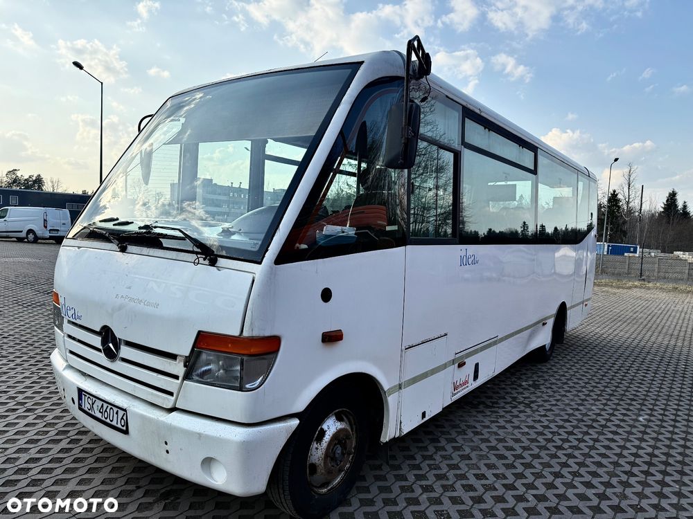 Mercedes-Benz Mediano 815 - 7