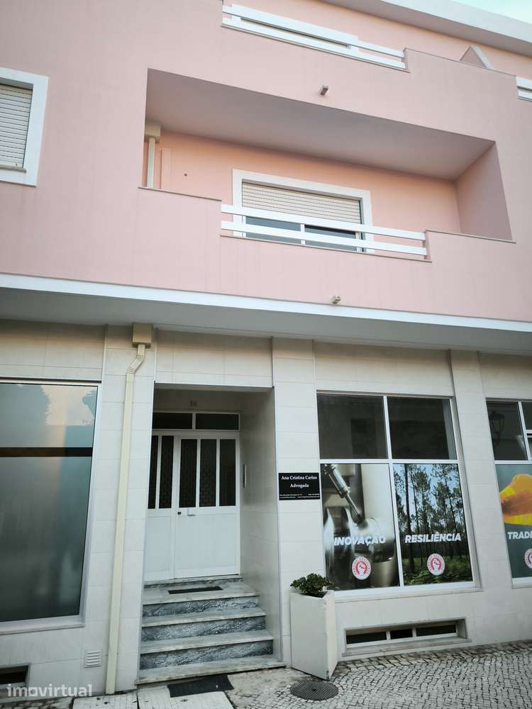 Apartamento T1 Top no centro da Marinha - Grande imagem: 2/13