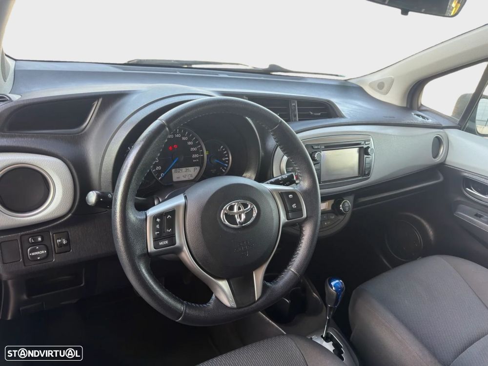 Toyota Yaris - 8