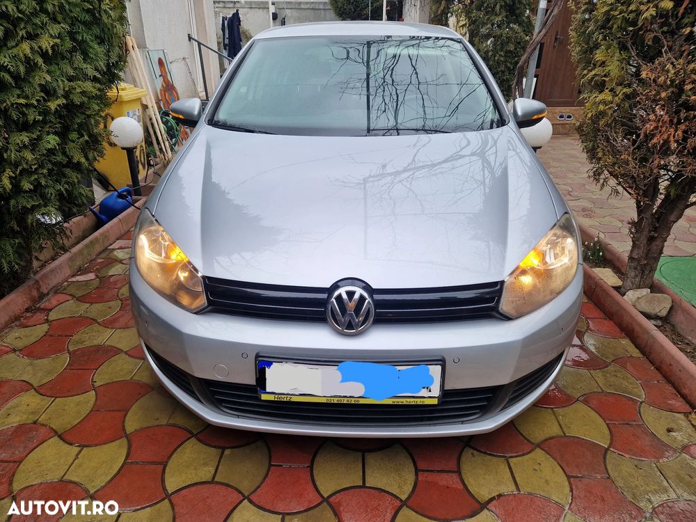 Volkswagen Golf - 2