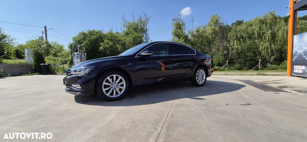 Volkswagen Passat 2.0 TDI DSG Comfortline - 9