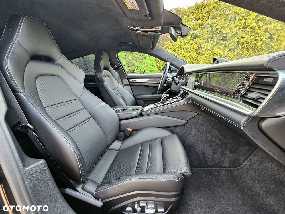 Porsche Panamera Turbo - 7