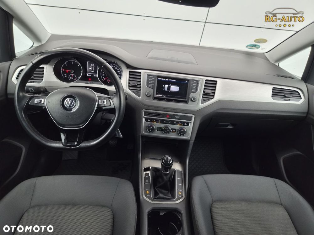 Volkswagen Golf Sportsvan - 38