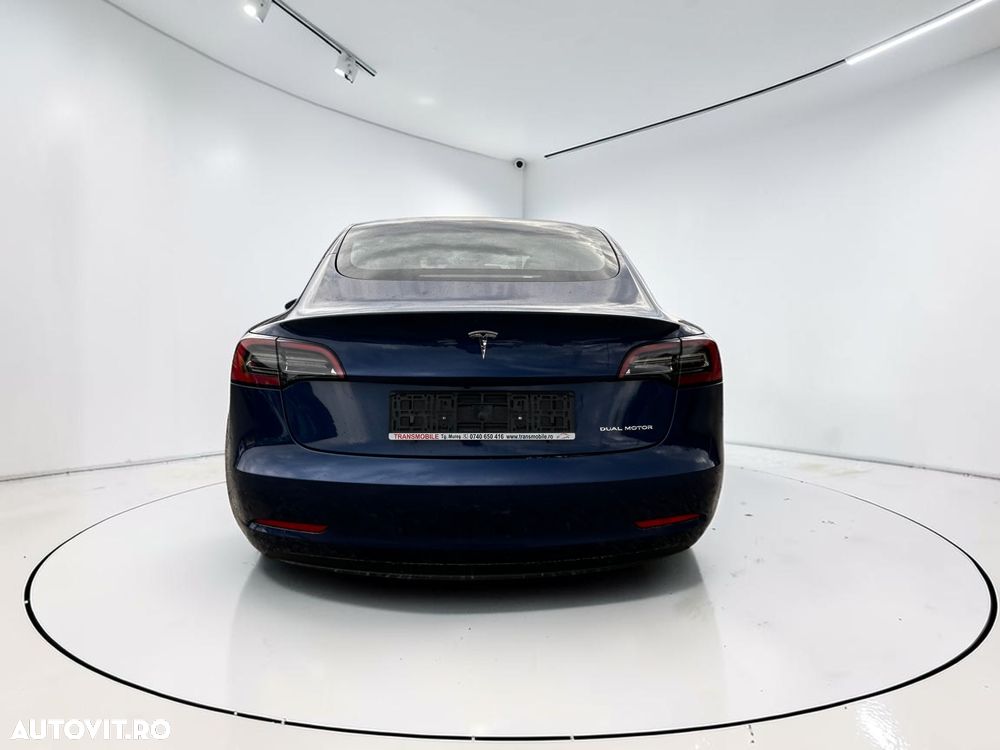 Tesla Model 3 Premium Langstreckenbatterie AWD Dual Motor - 10