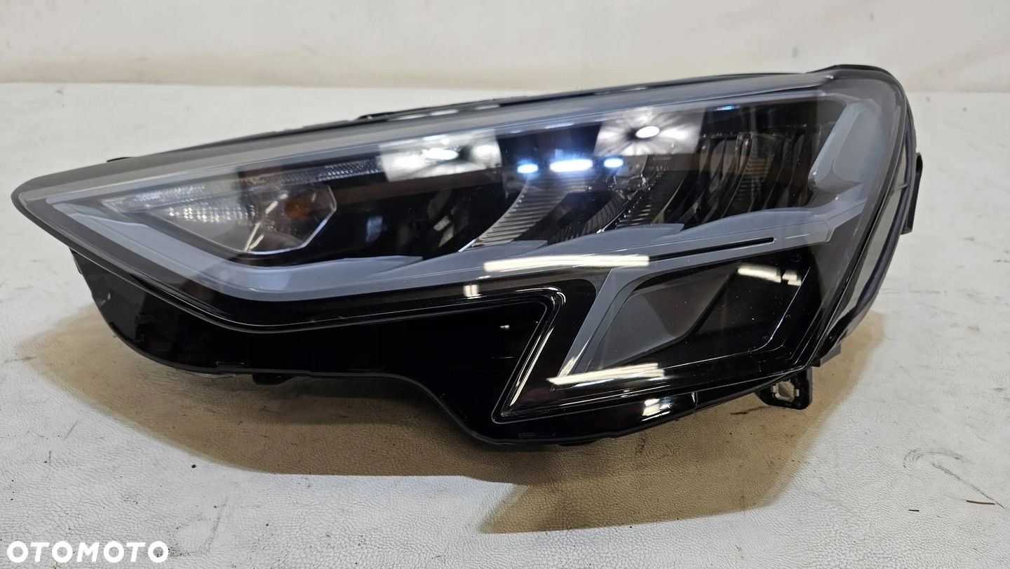 LAMPA PRZÓD PRZEDNIA LEWA AUDI A3 8Y LED 8Y0941011 - 8
