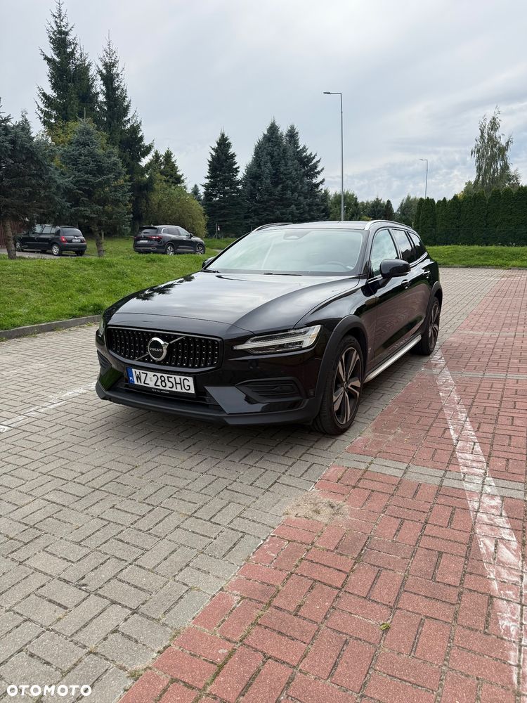 Volvo V60 Cross Country Plus B4 D AWD - 2