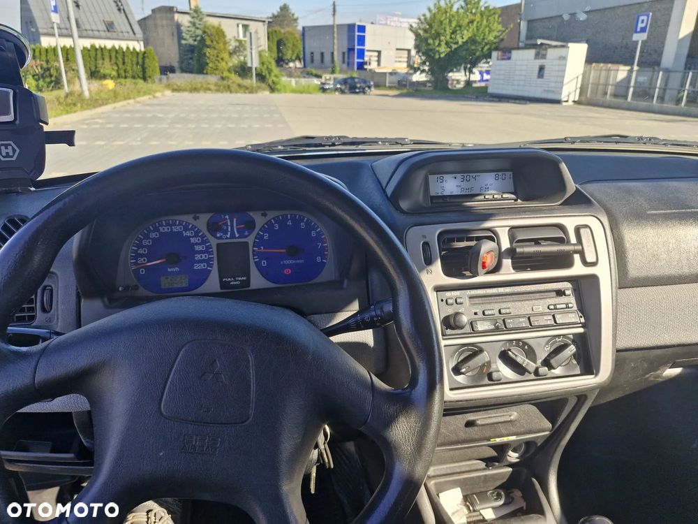 Mitsubishi Pajero Pinin 1.8 - 9