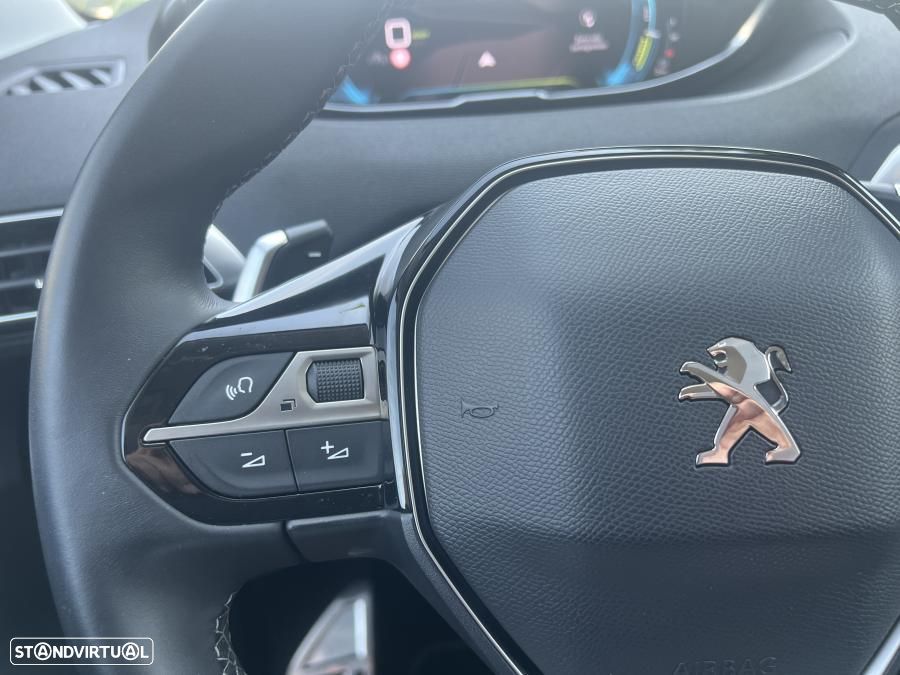 Peugeot 3008 225 e-EAT8 Roadtrip - 32