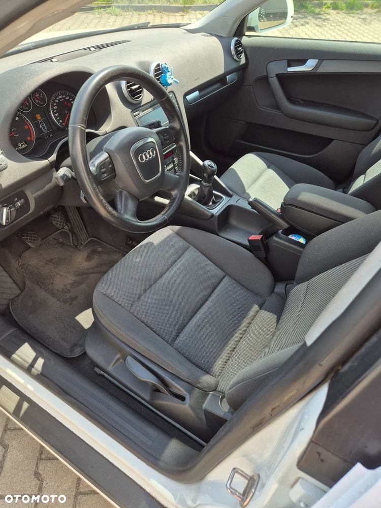 Audi A3 Sportback 1.9 TDI DPF Ambition - 8