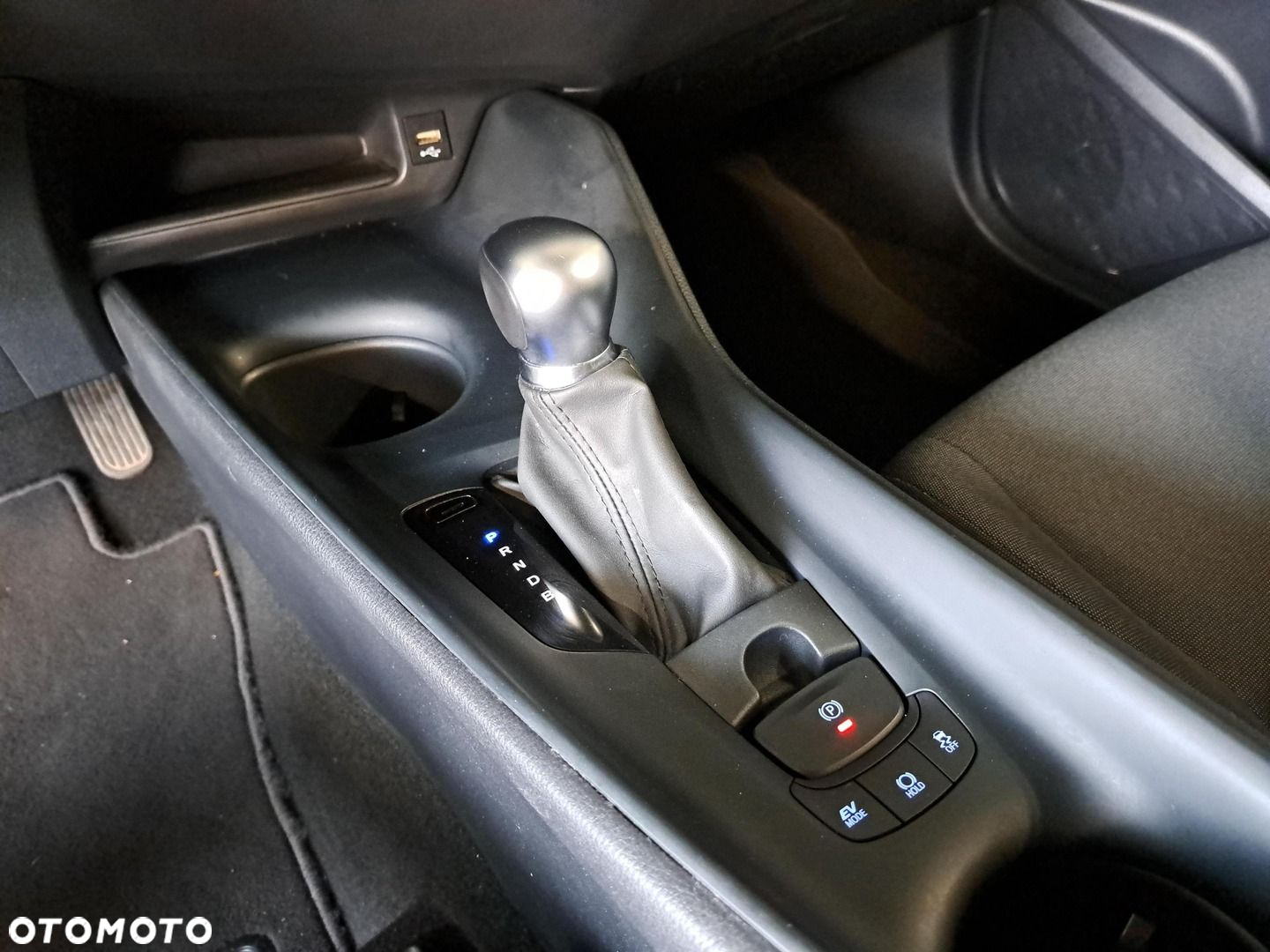 Toyota C-HR - 24