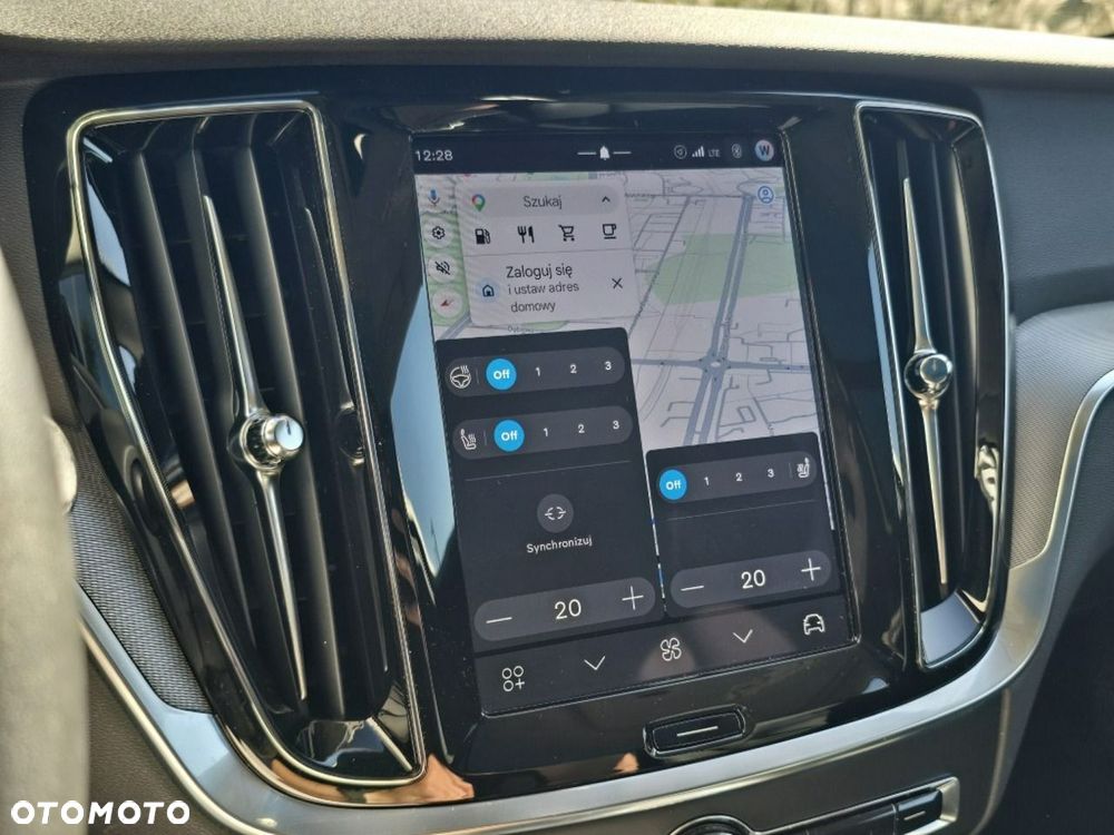 Volvo V60 B4 B Plus Dark - 24