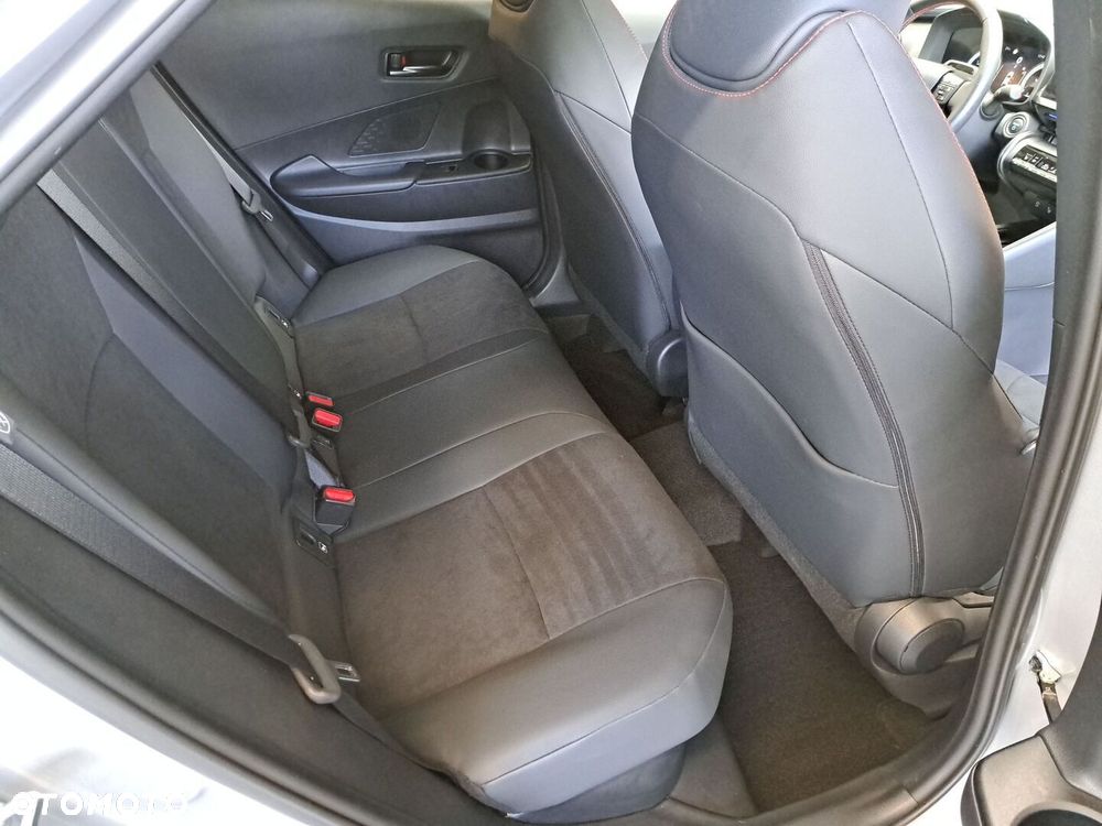 Toyota C-HR - 12