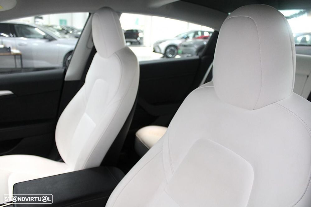 Tesla Model 3 Long-Range Dual Motor AWD - 11