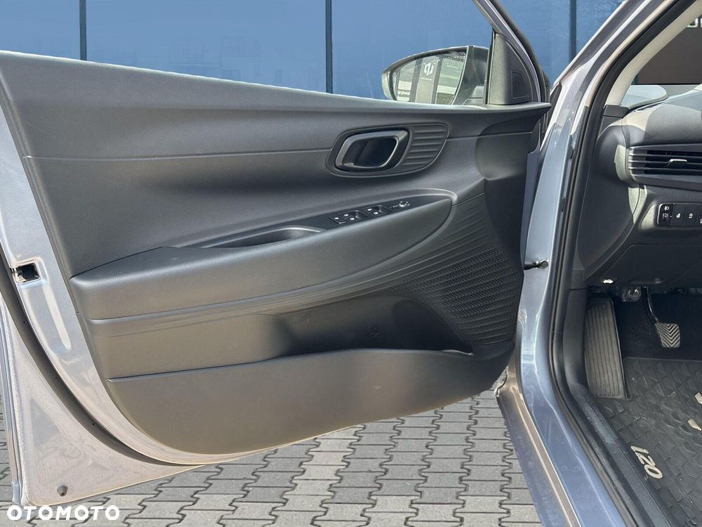 Hyundai i20 1.2 Modern - 26