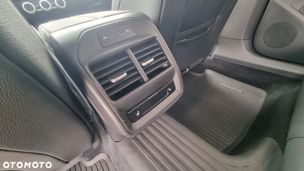 Skoda Superb 2.0 TDI SCR 4x4 L&K DSG - 20