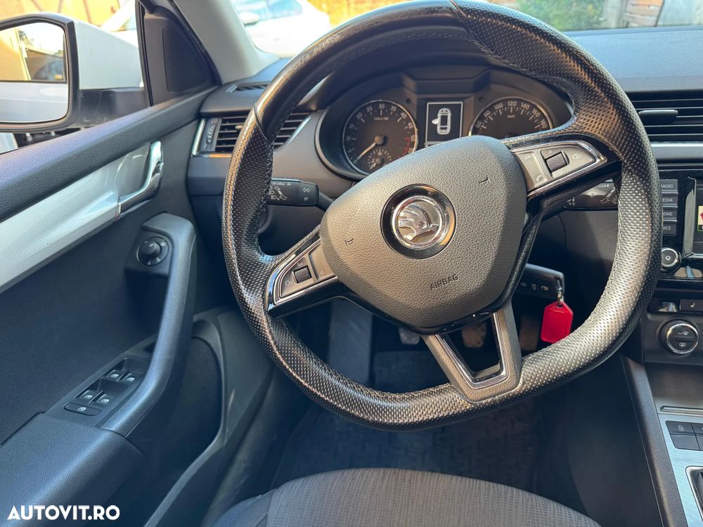 Skoda Octavia 2.0 TDI Style - 12