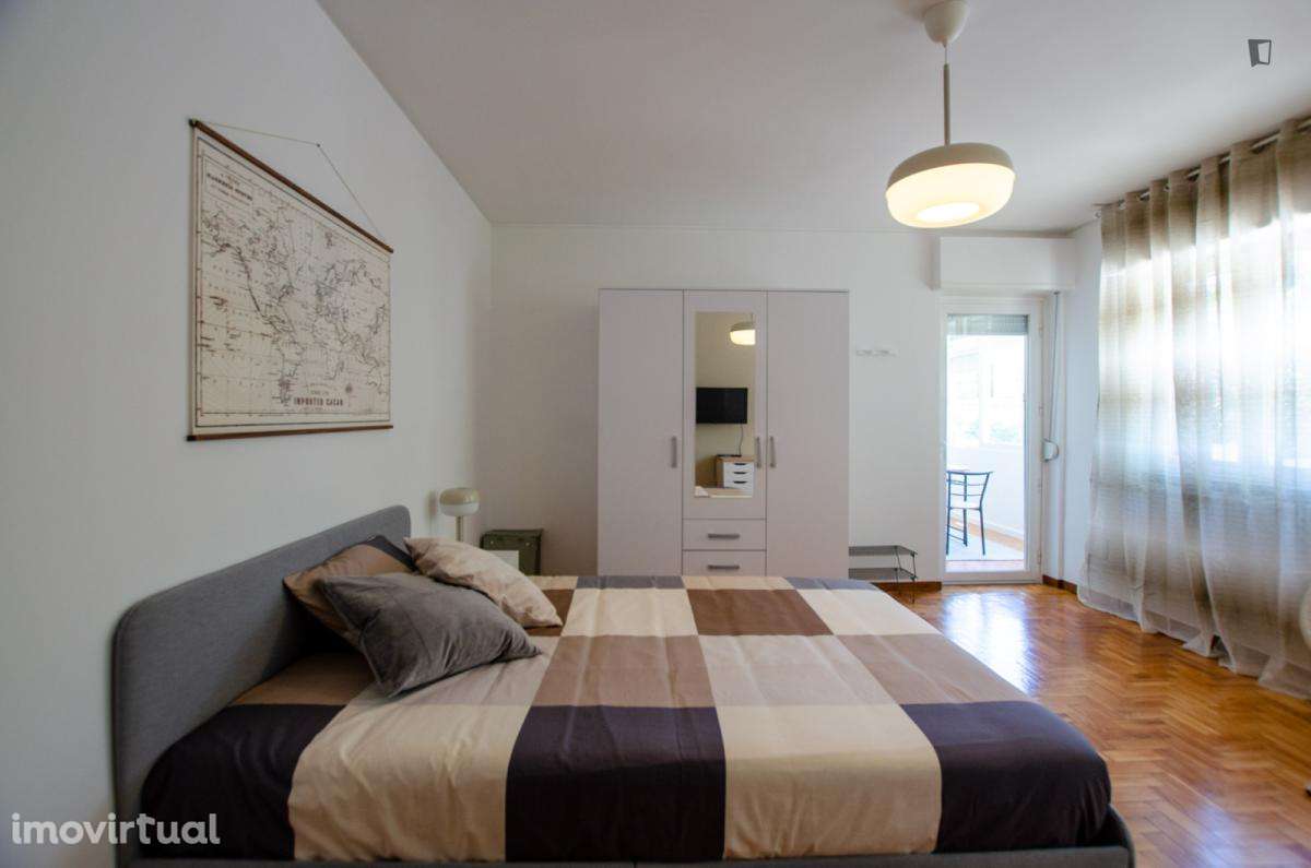 Quarto - localizado em Oeiras Lisbon - Grande imagem: 2/29