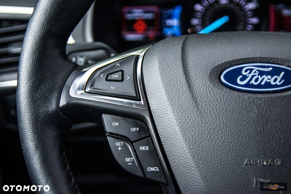 Ford Edge - 22