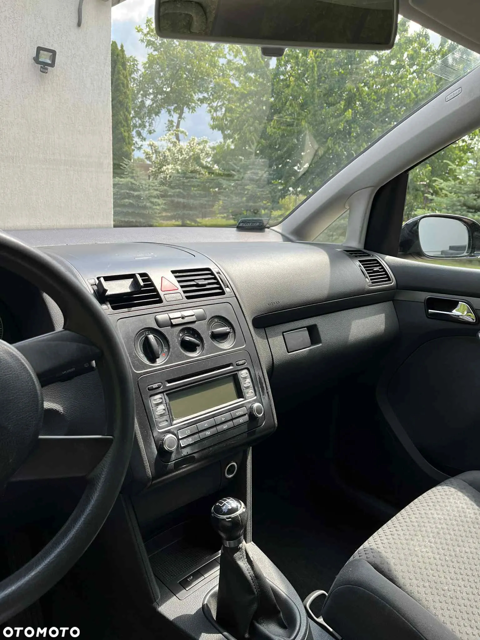 Volkswagen Touran - 9