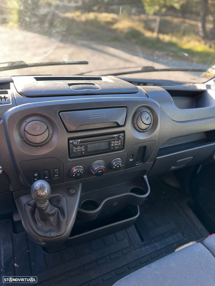 Nissan NV400 Combi - 4