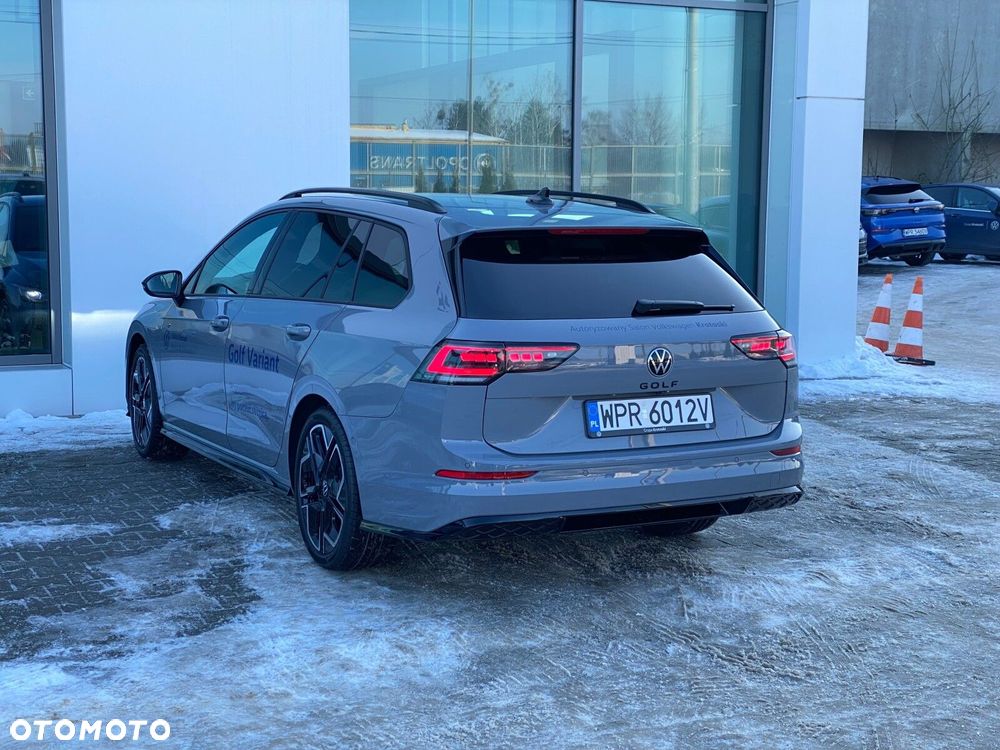 Volkswagen Golf Variant - 8