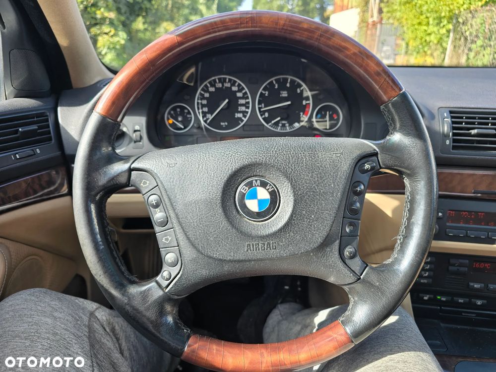 BMW Seria 5 - 19