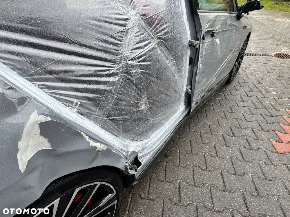 Volkswagen Golf VIII 2.0 TSI GTI DSG - 25