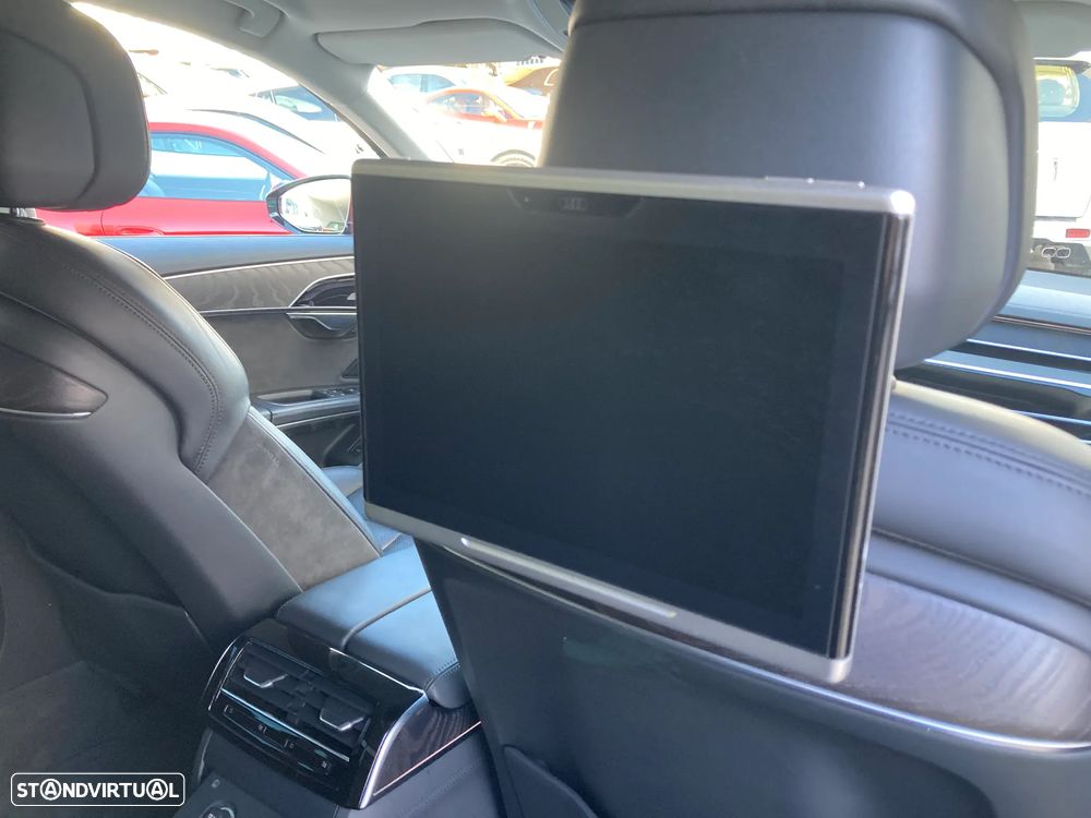 Audi A8 3.0 TDi V6 quattro Tiptronic Longo - 32