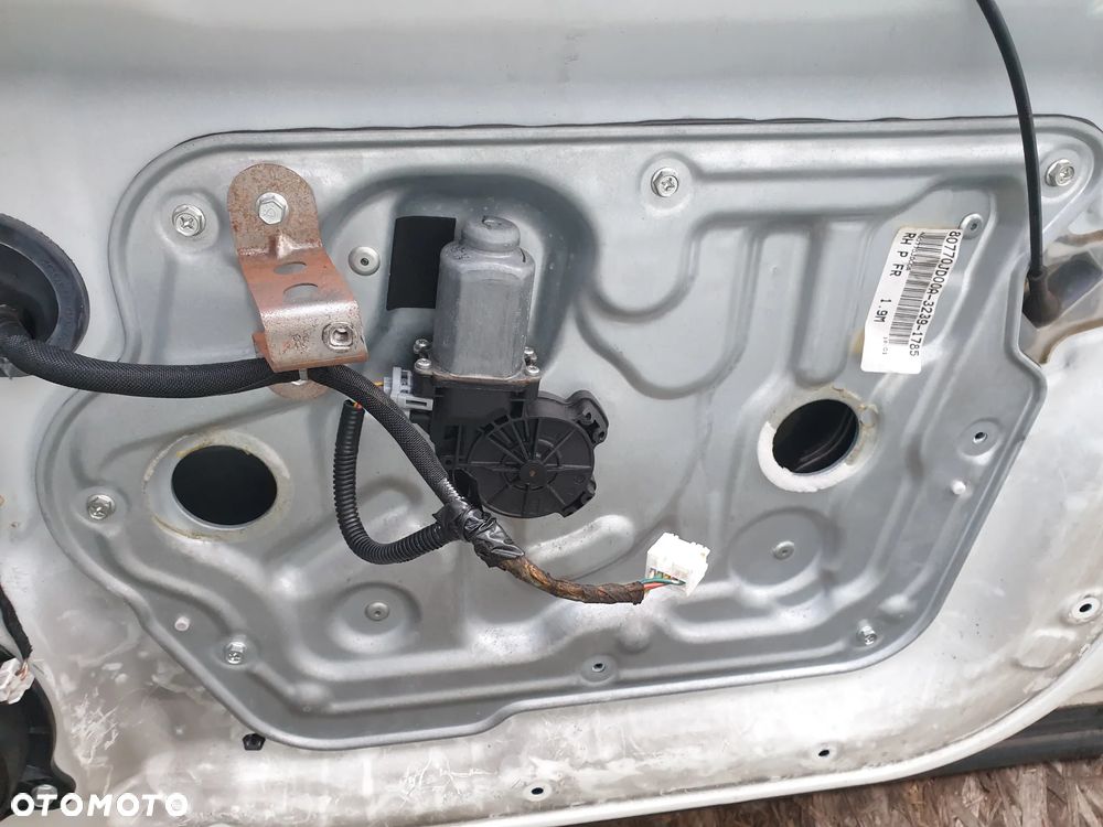 Drzwi Prawe Przód Tył Komplet Nissan Qashqai I J10 - 12