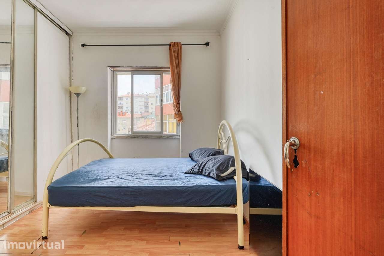 Apartamento T2 em Agualva-Cacém — Pronto a Habitar, mesmo em... - Grande imagem: 4/21