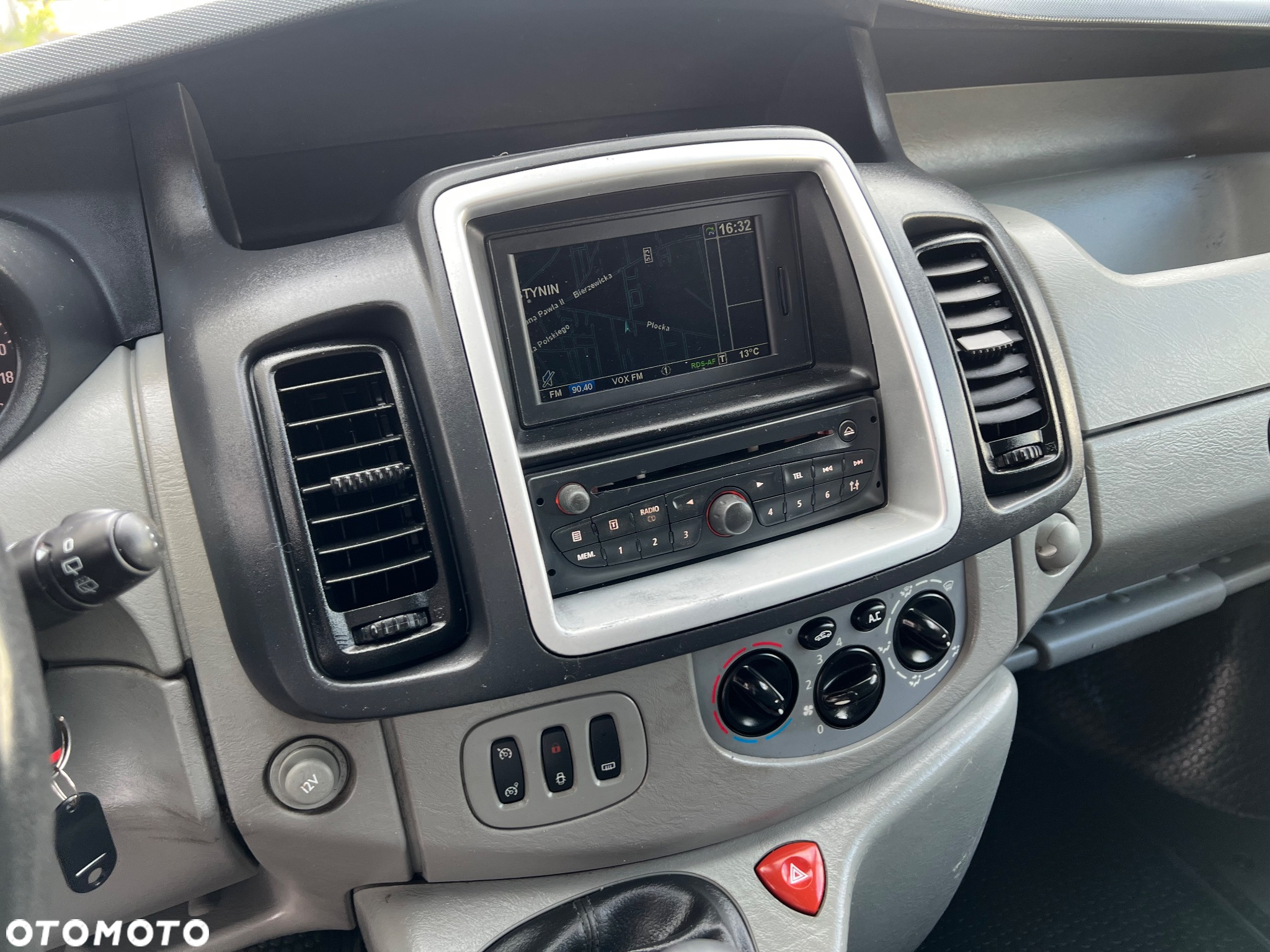 Opel VIVARO - 30