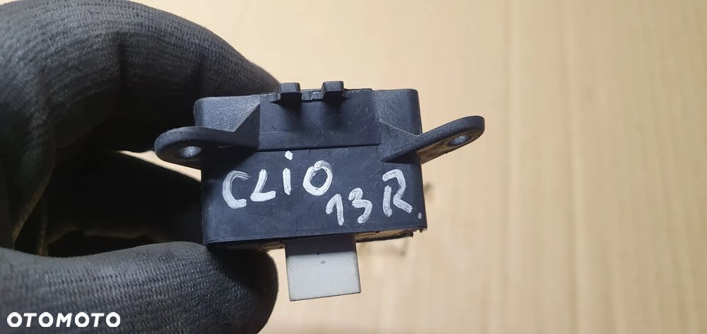 Przełącznik włącznik tempomatu Renault Clio III - 3