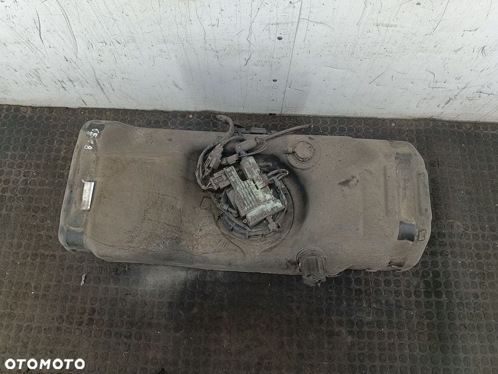 ZBIORNIK PALIWA VW CRAFTER A9064700604 2.5 TDI - 4