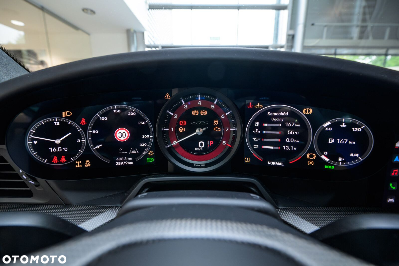 Porsche 911 Carrera 4 GTS - 9