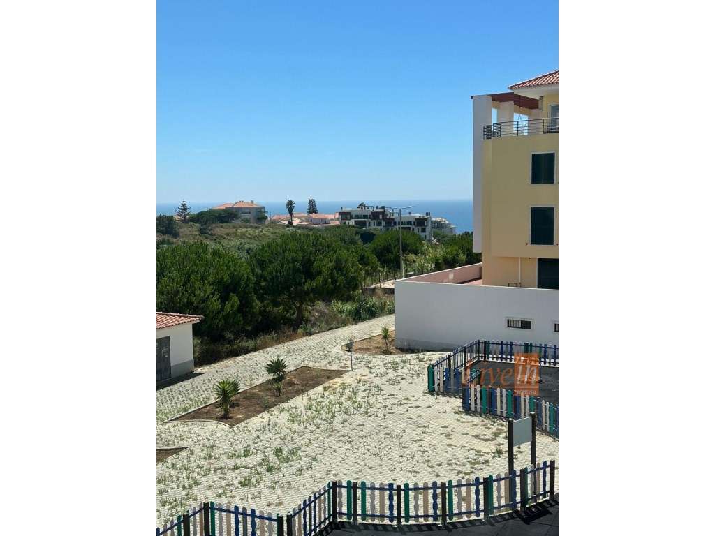 Apartamento T2 Novo com Terraço de 90m2 na Ericeira - Grande imagem: 2/13