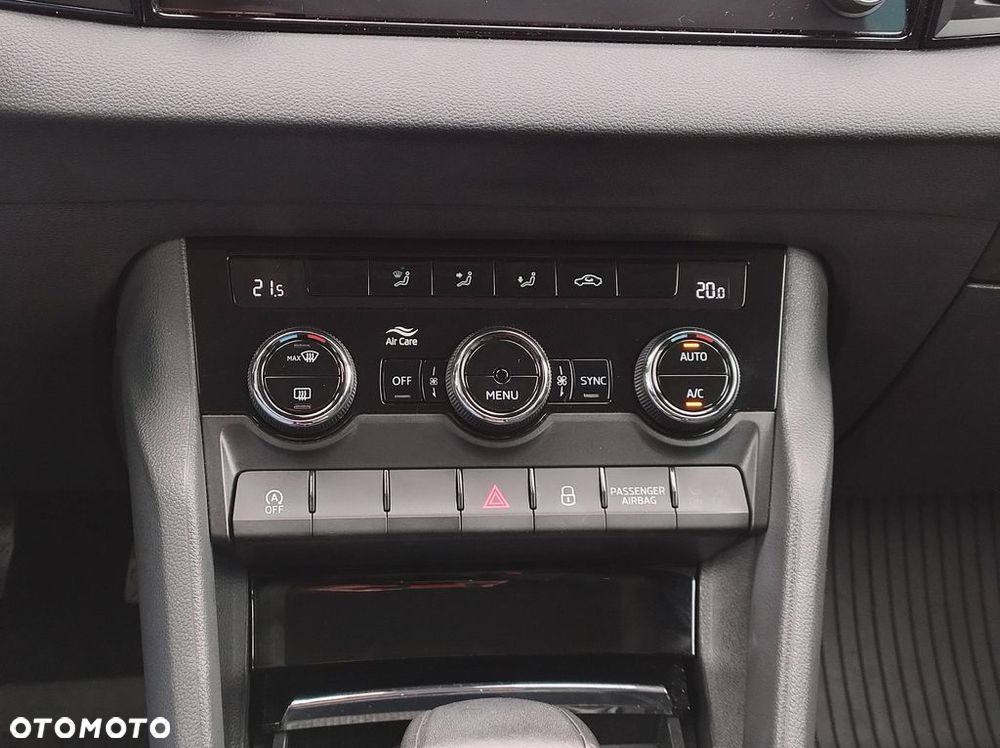 Skoda Karoq 1.5 TSI ACT Selection DSG - 28