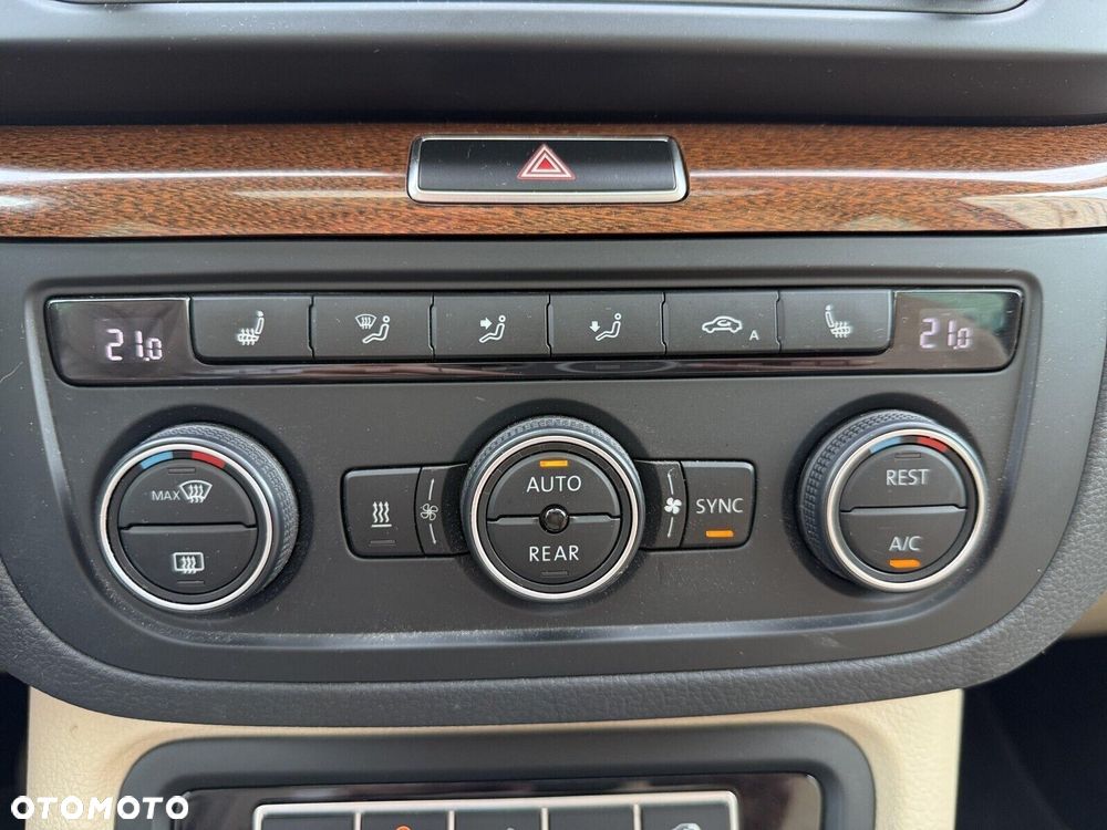 Volkswagen Sharan - 27