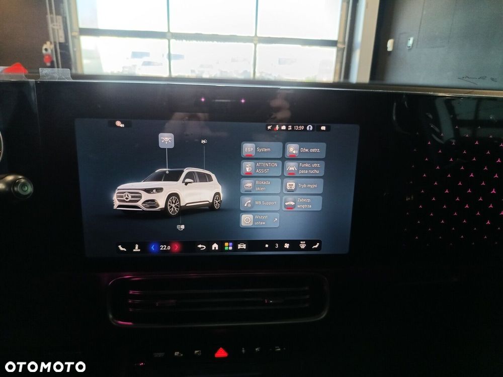 Mercedes-Benz GLB - 23