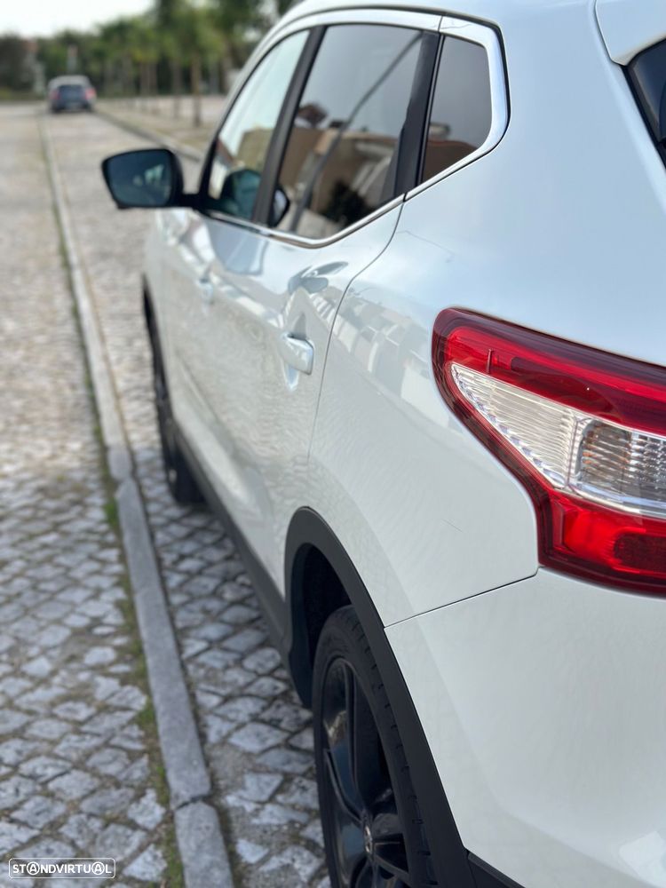 Nissan Qashqai 1.5 dCi Black Edition - 2