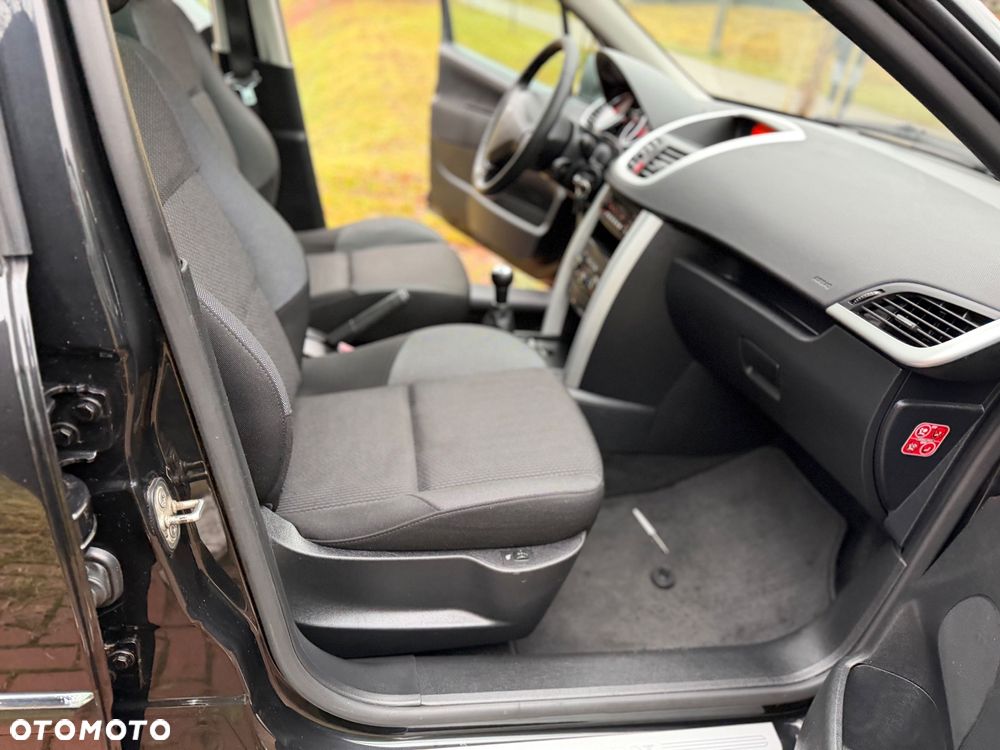 Peugeot 207 HDi FAP 90 (Blue Lion) Business-Line Niveau 2 - 26