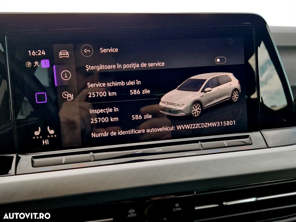 Volkswagen Golf 1.5 eTSI ACT DSG MHEV Life - 24