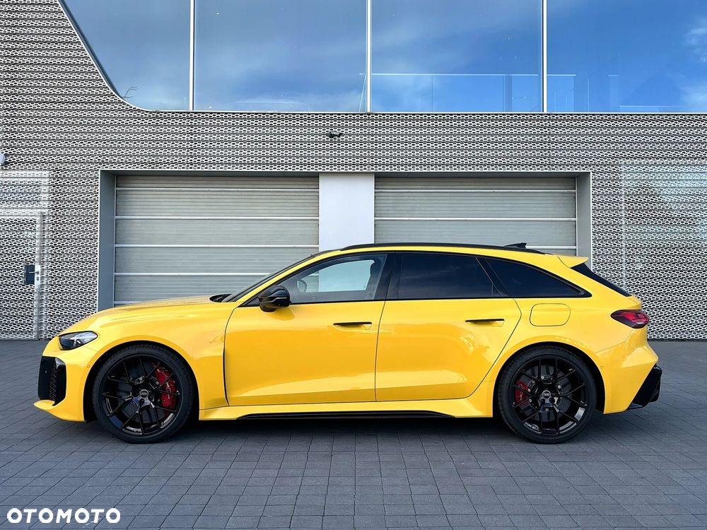 Audi RS5 Avant - 11