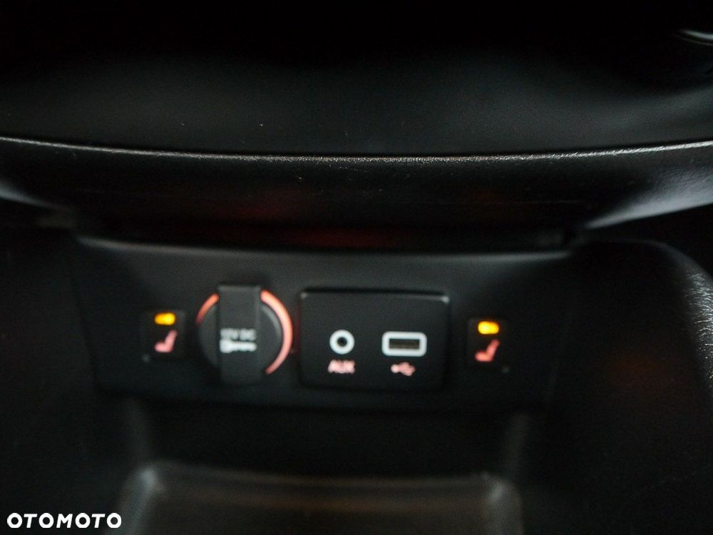 Fiat Tipo 1.6 MultiJet 16v Lounge - 30