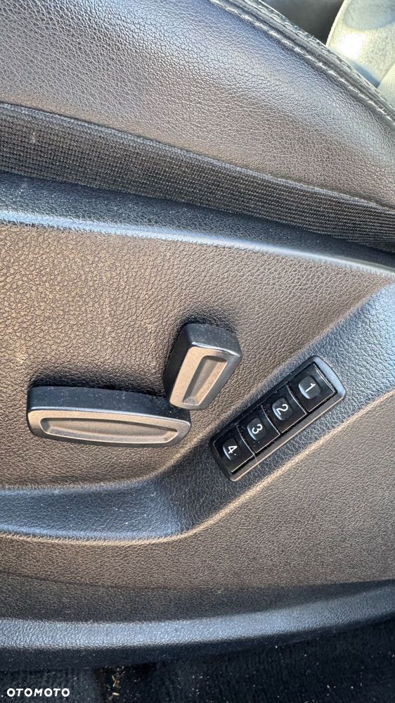 Ford S-Max - 10