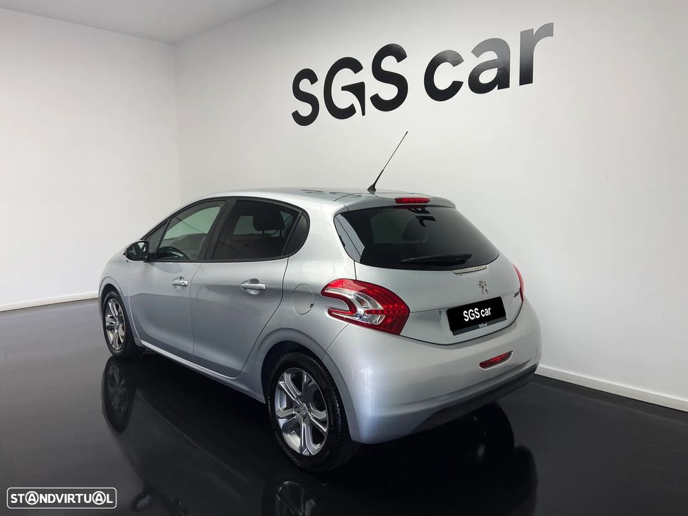 Peugeot 208 1.2 PureTech Style - 3