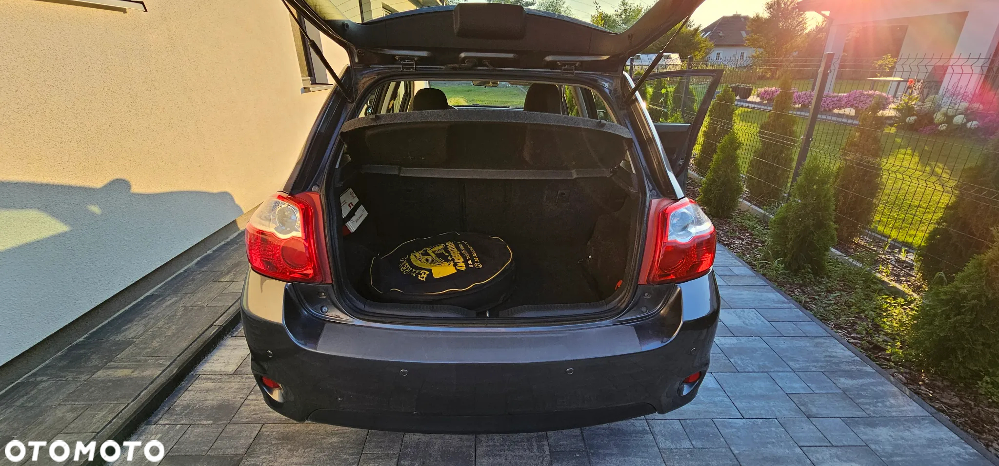 Toyota Auris 1.33 VVT-i Active - 10