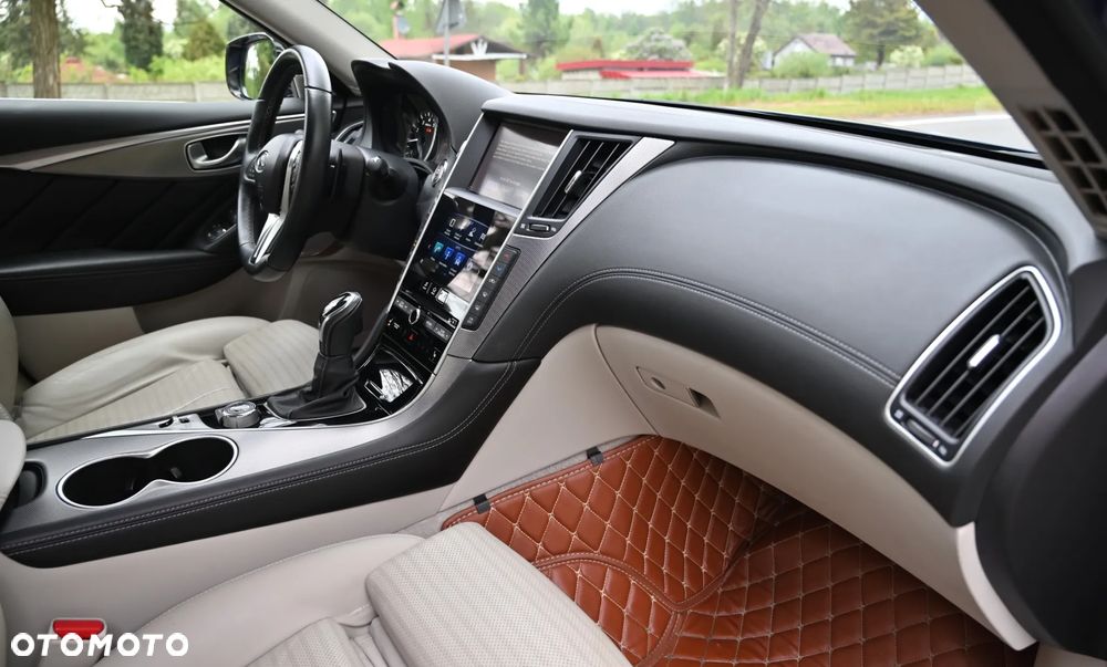 Infiniti Q50 - 28