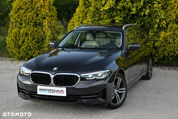BMW Seria 5 520d xDrive Touring