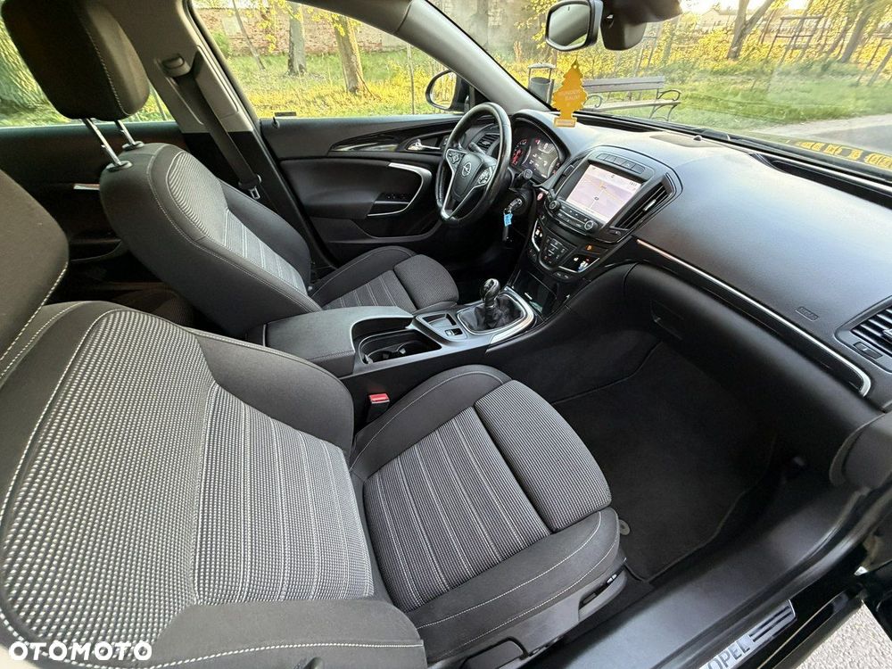 Opel Insignia - 31